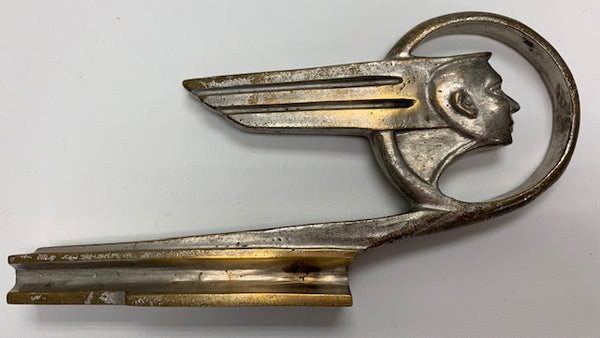 Native Head In Circle Pontiac Car Mascot/Ornament M-143
