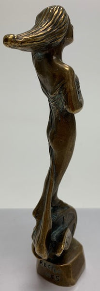 Dunhills Fortune Mascot/Hood Ornament M-130