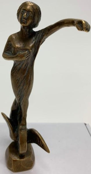 Dunhills Fortune Mascot/Hood Ornament M-130