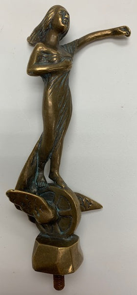 Dunhills Fortune Mascot/Hood Ornament M-130
