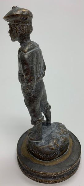 Mousse Siffleue Whistling Boy Mascot/Hood Ornament M-154